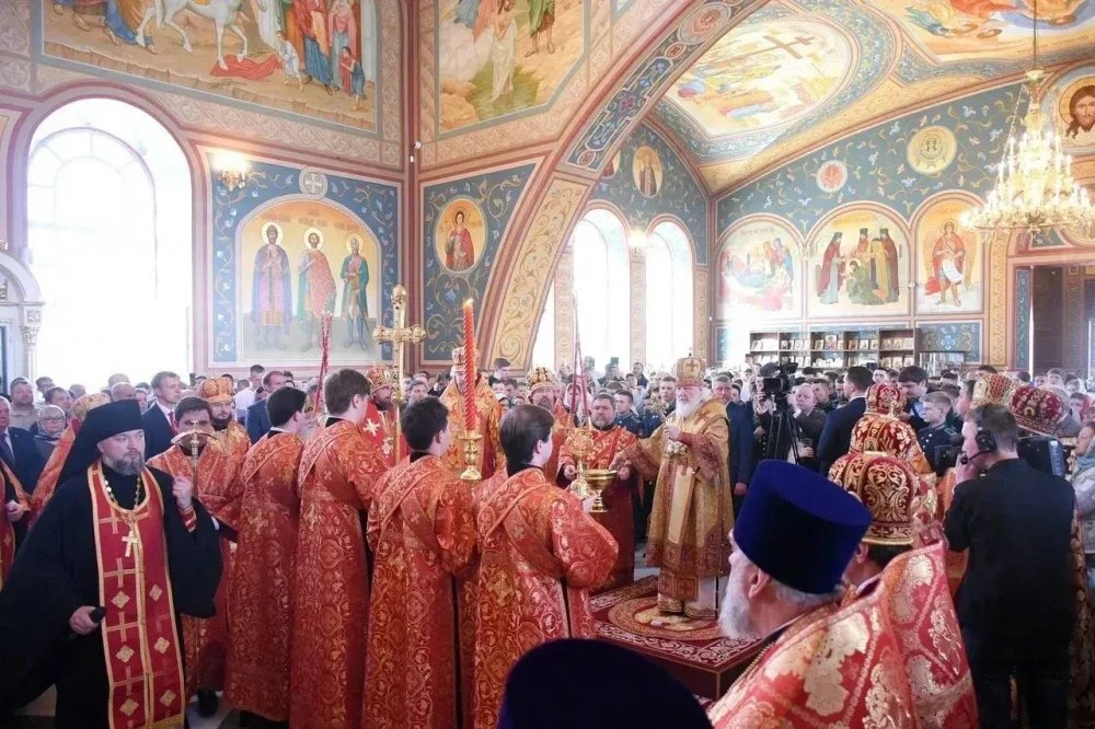Патриарх Кирилл освятил новый храм в Оренбурге  https://1743.ru/news/83812  Прихожанам раздали иконк