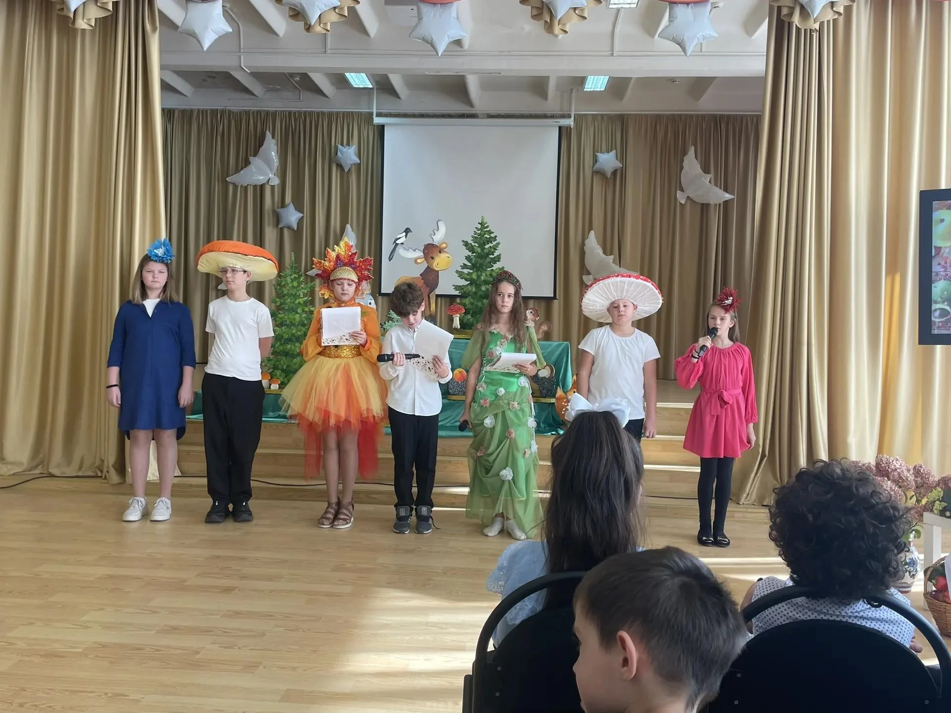 🍂 «Осенние посиделки»: когда школа превращается в сказочный огород! 🍎🥕