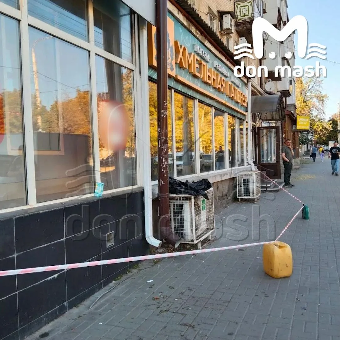 Сплит-система, к которой дотронулся мальчик и погиб от удара током, принадлежит магазин...