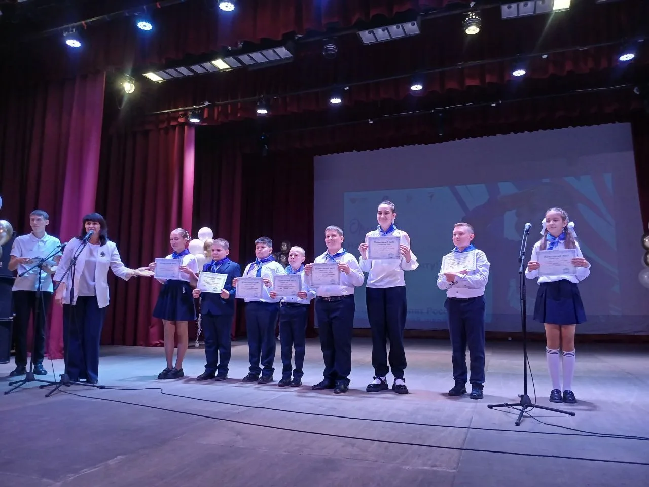 🌟 «Научились, выросли, поверили в мечту» 🌟

Именно под таким трогательным названием в нашей школе 