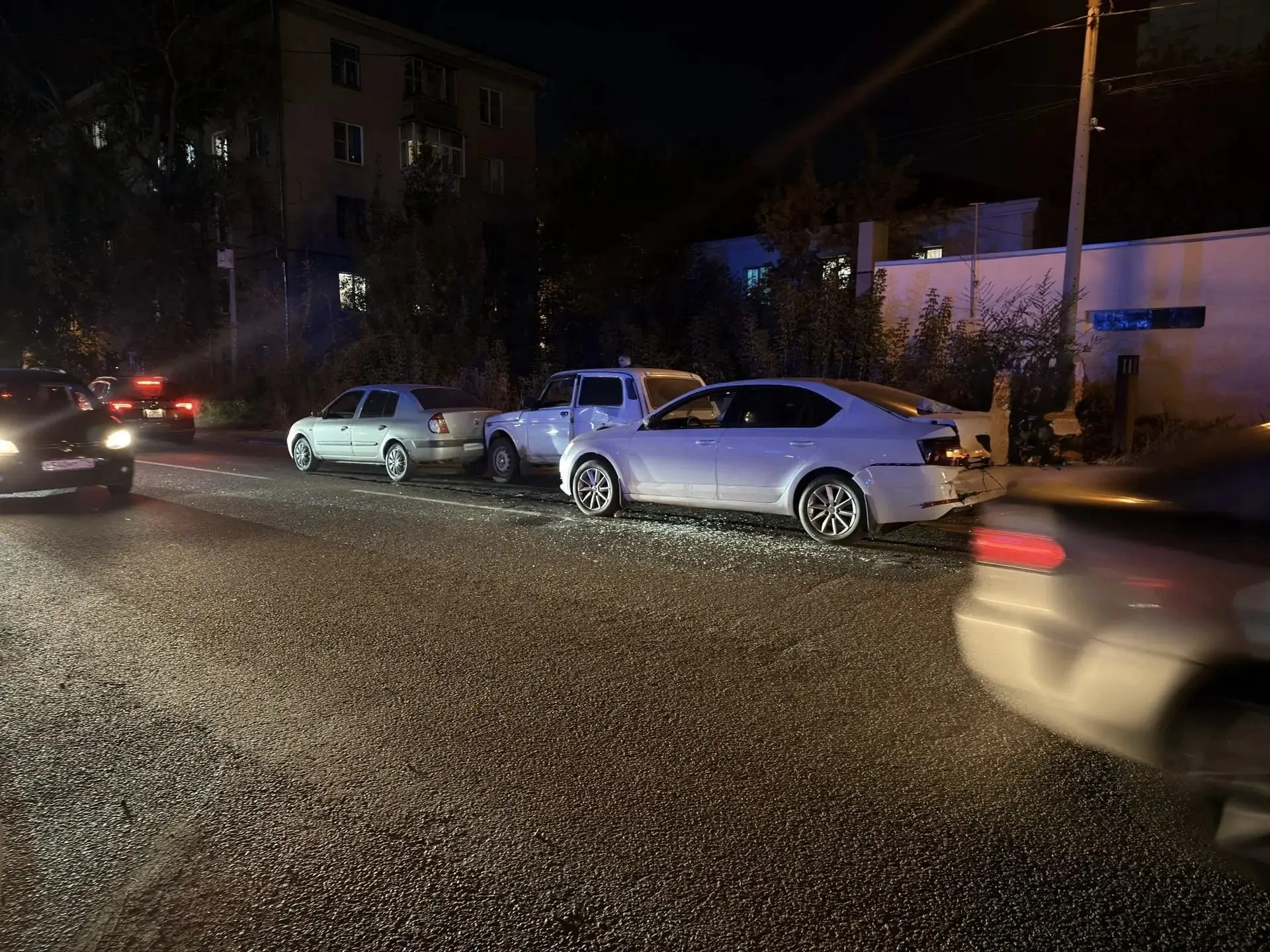 В Челябинске столкнулись четыре автомобиля, есть пострадавший