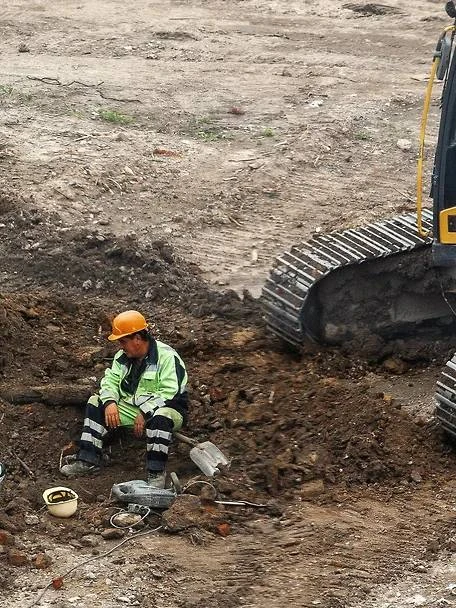 В Сочи снесли одноэтажный торговый блок на улице Парковой