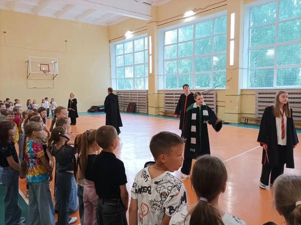 15 июня в оздоровительном лагере "Профессиум" в МБОУ "СОШ 35" дети побывали на планете Спорта. Этот 
