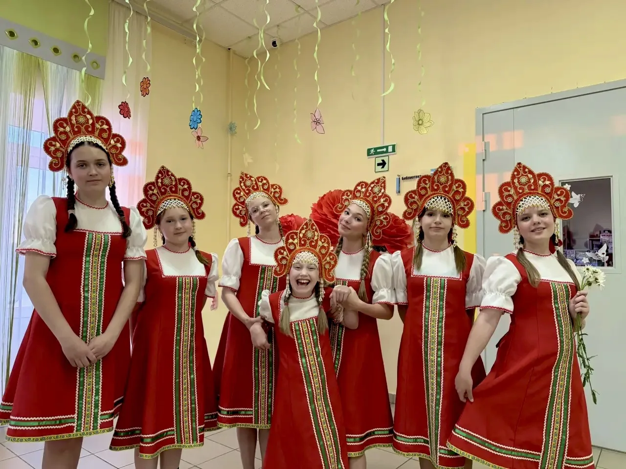 А вечером нас ждал большой праздничный концерт. 🎭

Сначала говорили о главном: о культуре, о том, ч