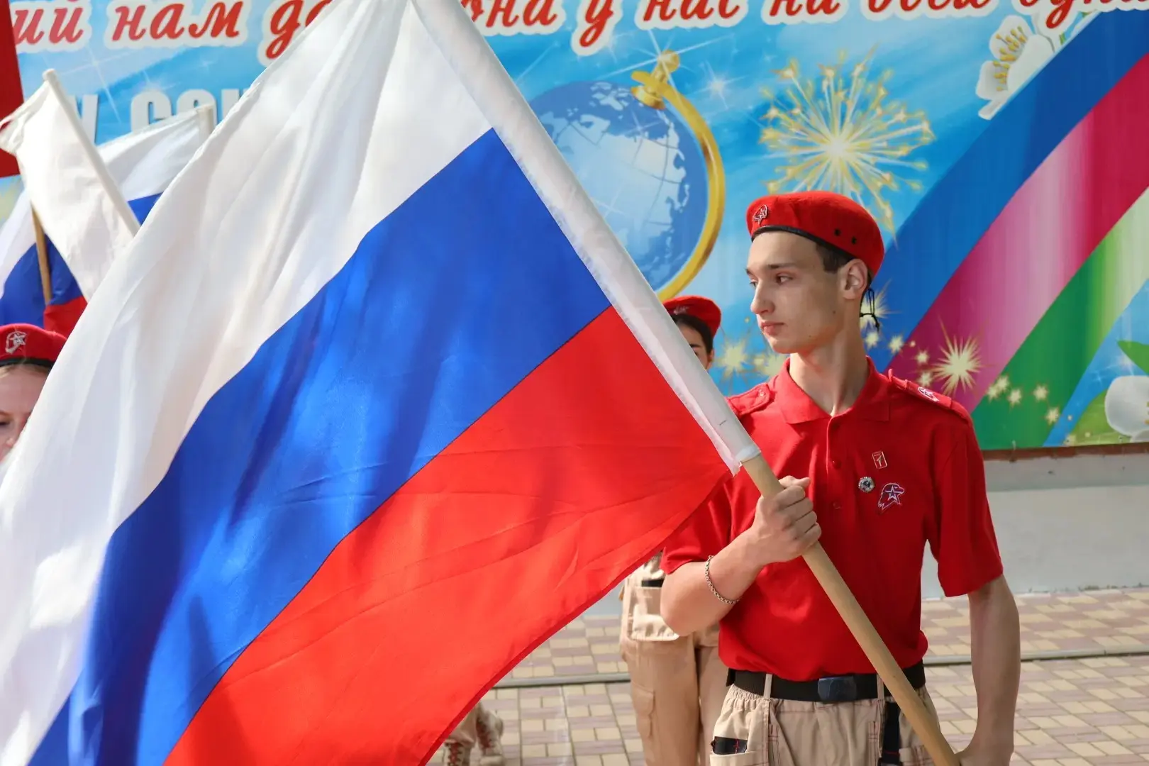 А теперь — ещё немного атмосферы этого удивительного дня 🌸  Смотрите фото 👉 здесь живые кадры праздн