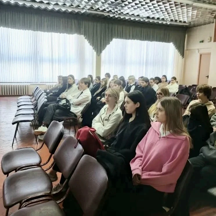 ♻️ Сегодня для наших старшеклассников прошел увлекательный экоурок «Основы экологической культуры». 
