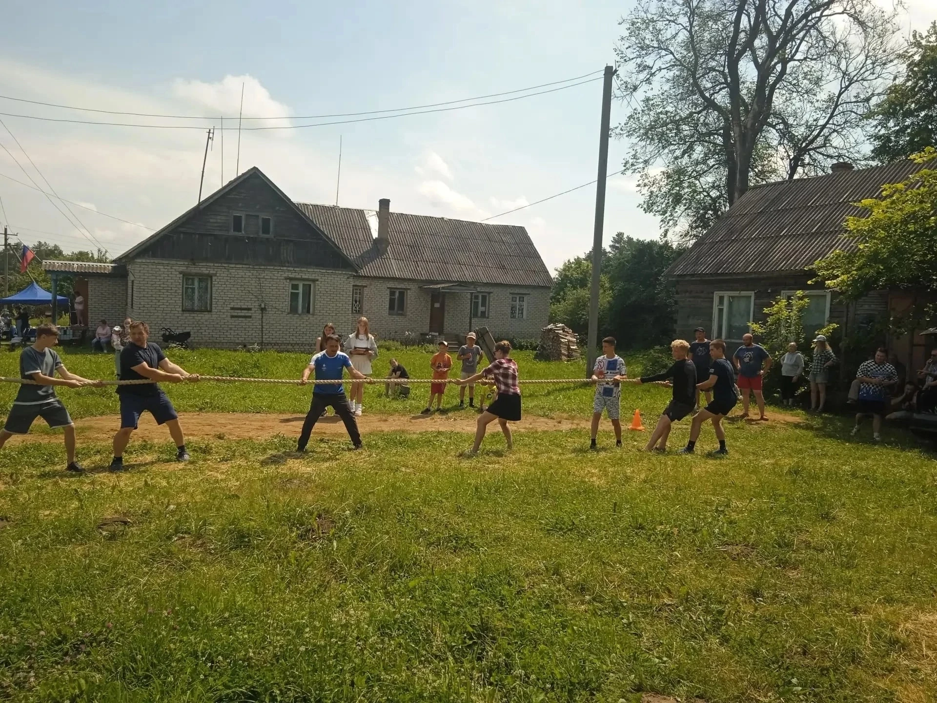 Летняя спартакиада шагает по округу: в Дрожжино с размахом прошёл её первый этап✊ 

✔️ Пока юные гос