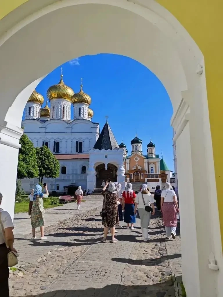 КОСТРОМСКОЕ ПРИКЛЮЧЕНИЕ