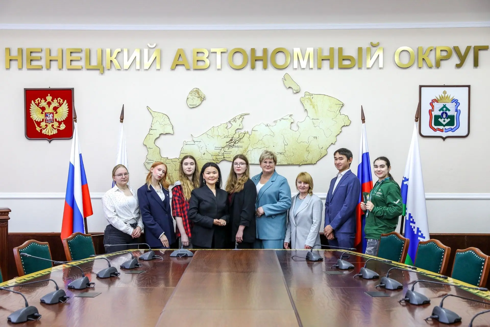 На площадке Собрания депутатов НАО прошла межрегиональная встреча членов молодёжных кол...