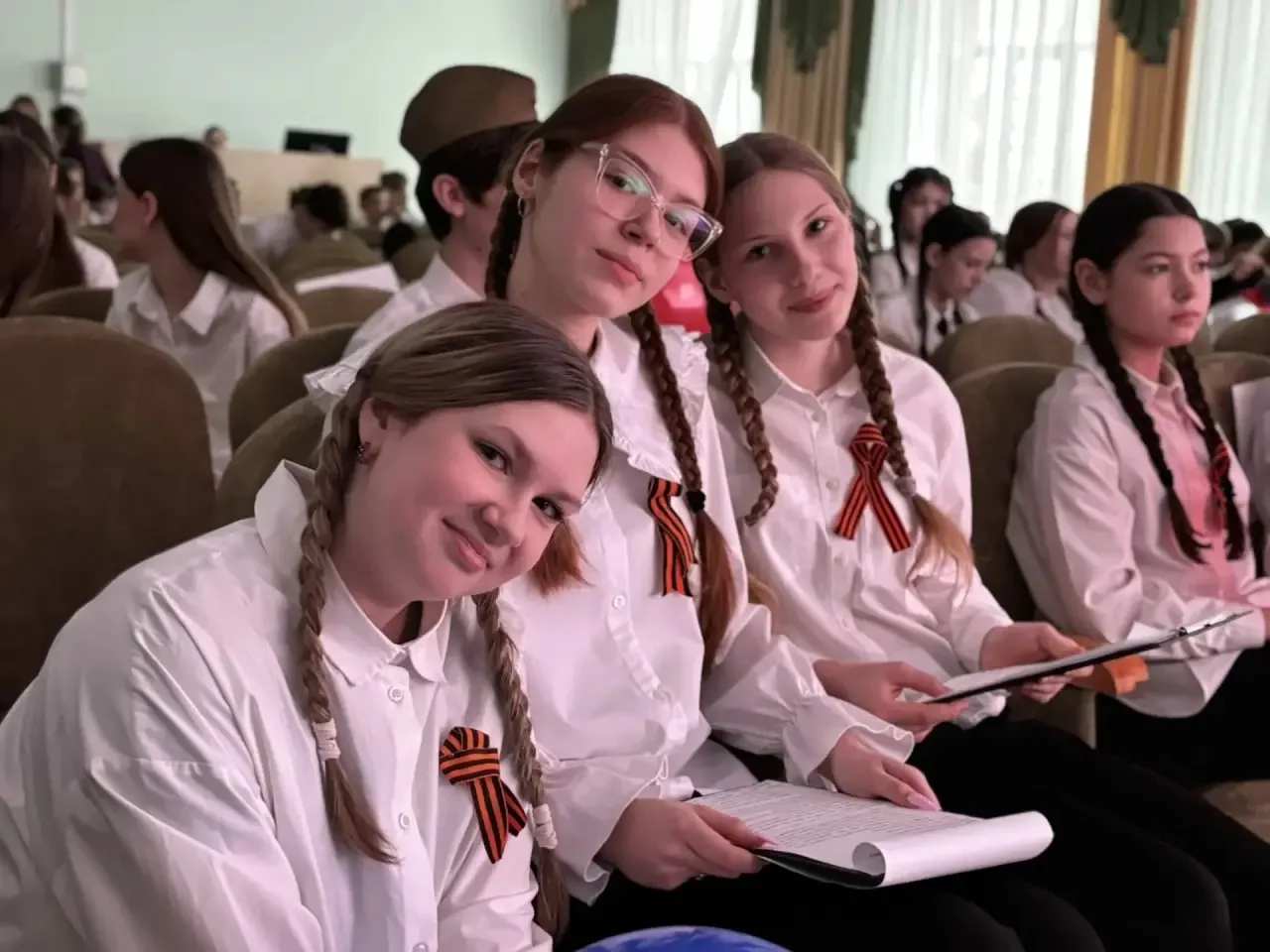 🌟 Сегодня в нашем Центре образования прошёл трогательный и вдохновляющий конкурс патриотической песн