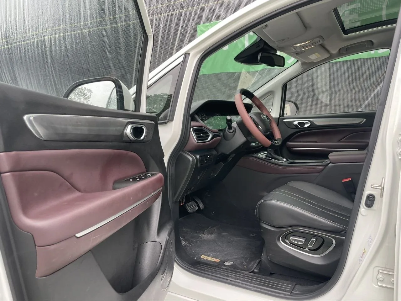 ✅ В продаже в Китае   GAC MOTOR M6  2021 год 32 000 км 1.5 бензин - 159 ЛС Передний привод  ✅ Максим