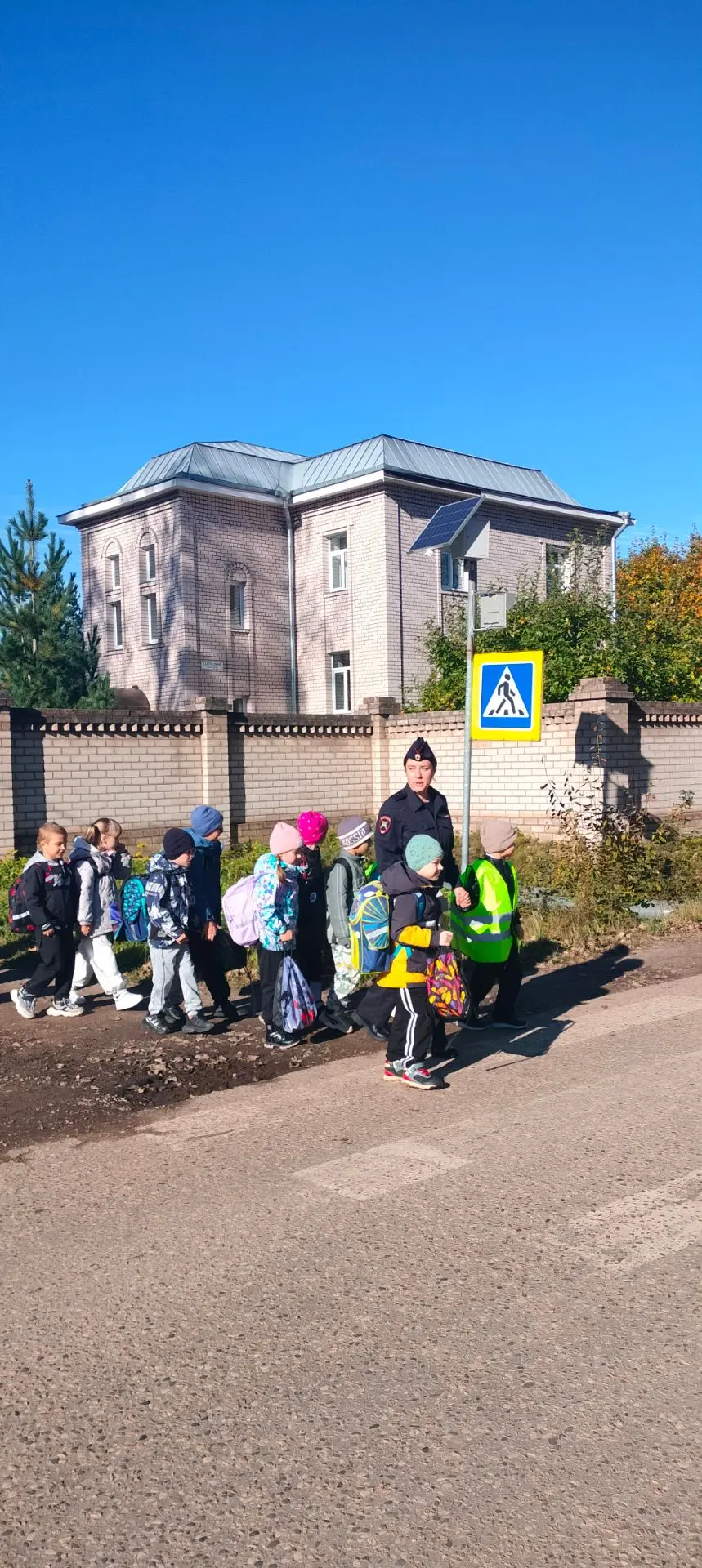 Акция совместно с Инспектором по пропаганде безопасности  дорожного движения Мл. лейтен...