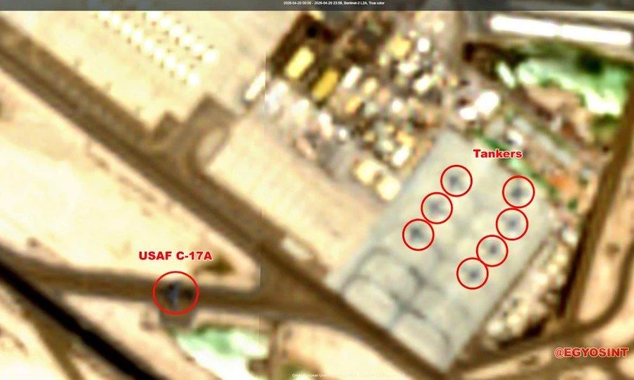 США увеличивают своё военное присутствие на авиабазе Аль-Дафра в ОАЭ. Около 12 истребителей F/A-18 б