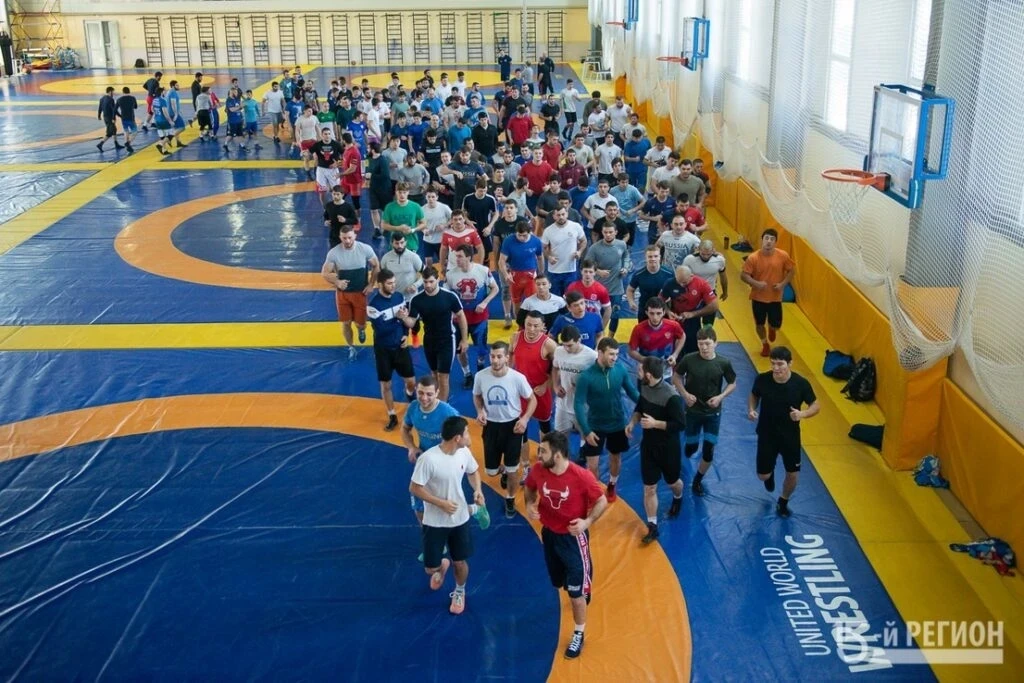 В спортивном комплексе с. Султанянгиюрт ежедневно с понедельника по пятницу в 17ч 00 ми...