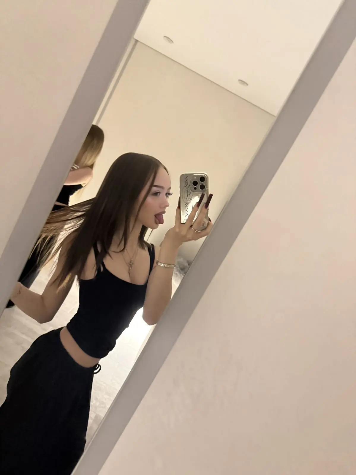 🍷 Вероника