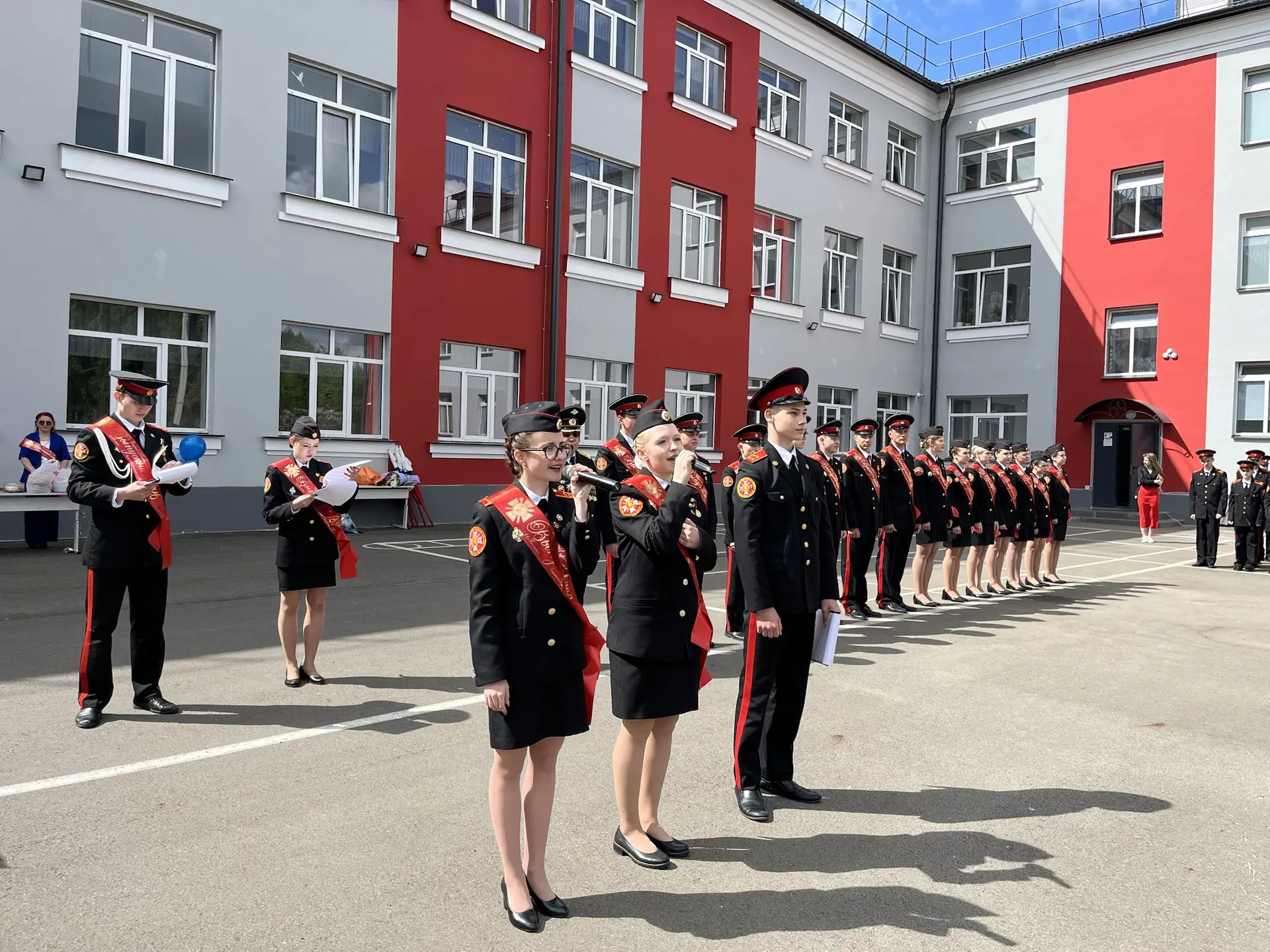 🎓 Последний звонок в Смоленском кадетском корпусе: в добрый путь, выпускники!

🔔Сегодня в ОГБОУИ «
