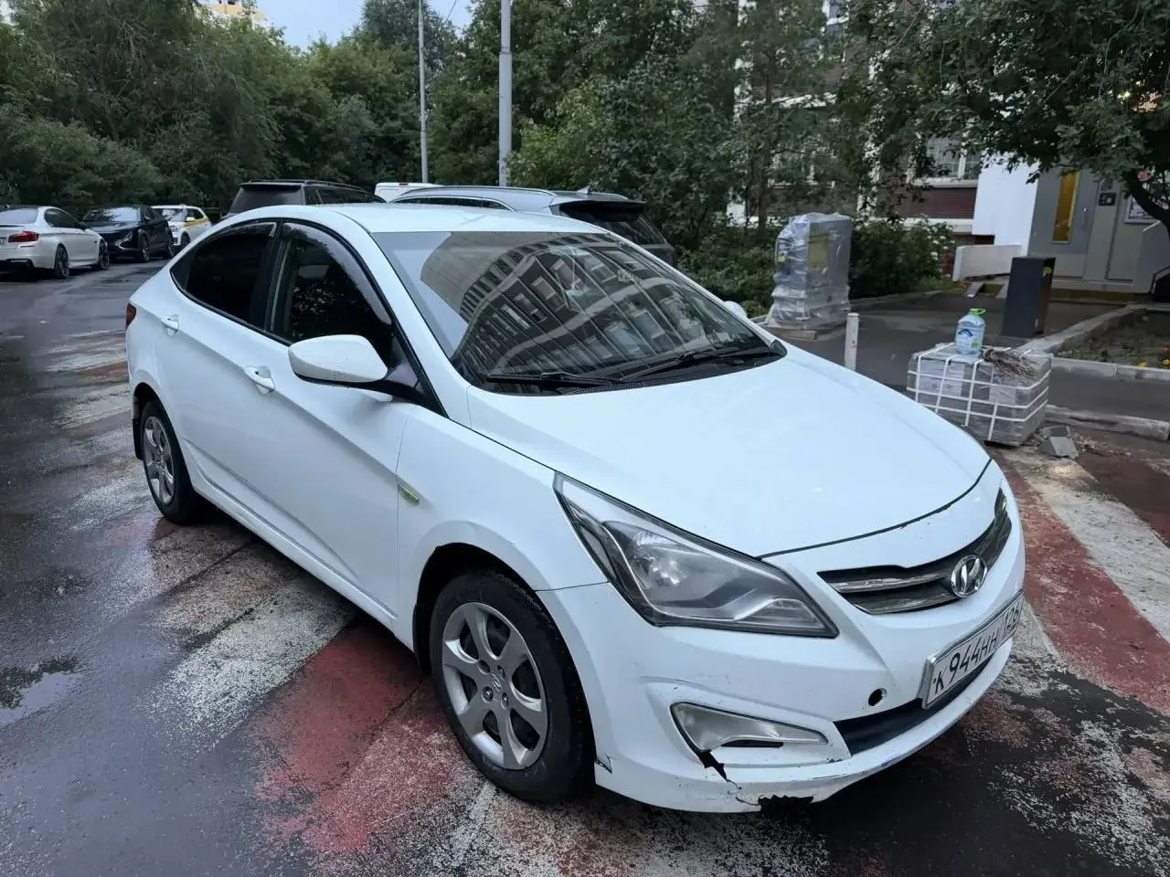 HYUNDAI SOLARIS
2016 год Рестайлинг 
Автомат 

2 владельца 
ПТС оригинал 
Хорошая комплектация 
Конд