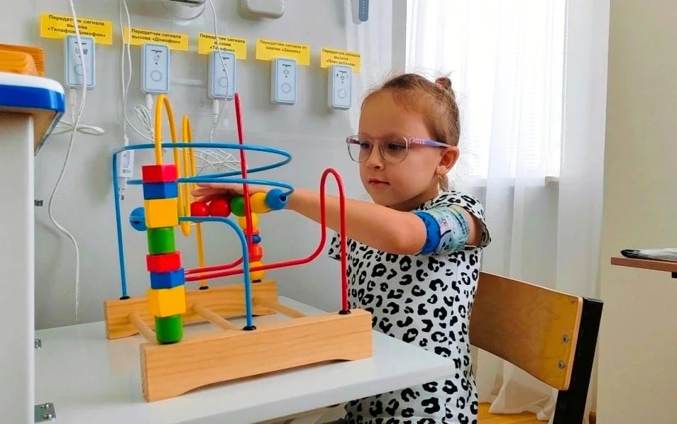 🌟В нашем центре на занятиях с детьми специалисты по социальной реабилитации используют...