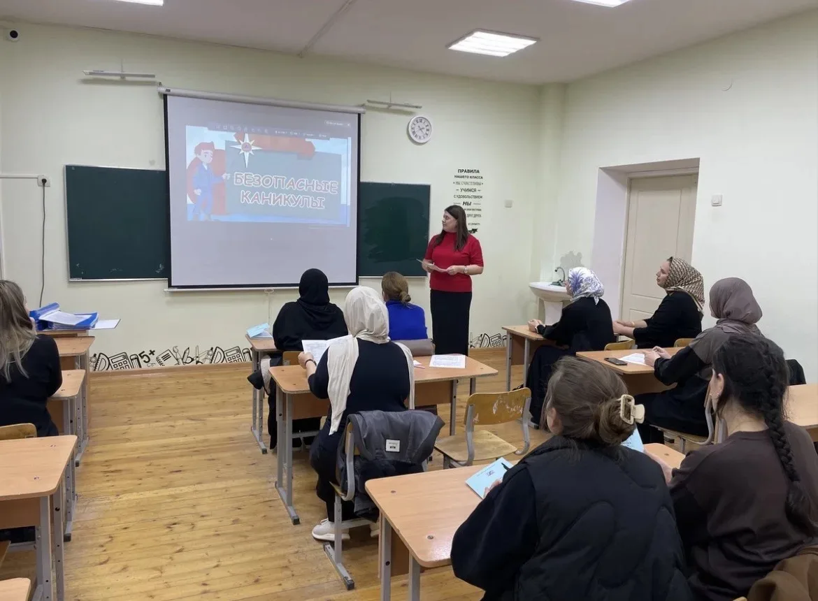 Родительские собрания
"Безопасные каникулы" 

В нашей школе прошли родительские собрания на тему: "Б