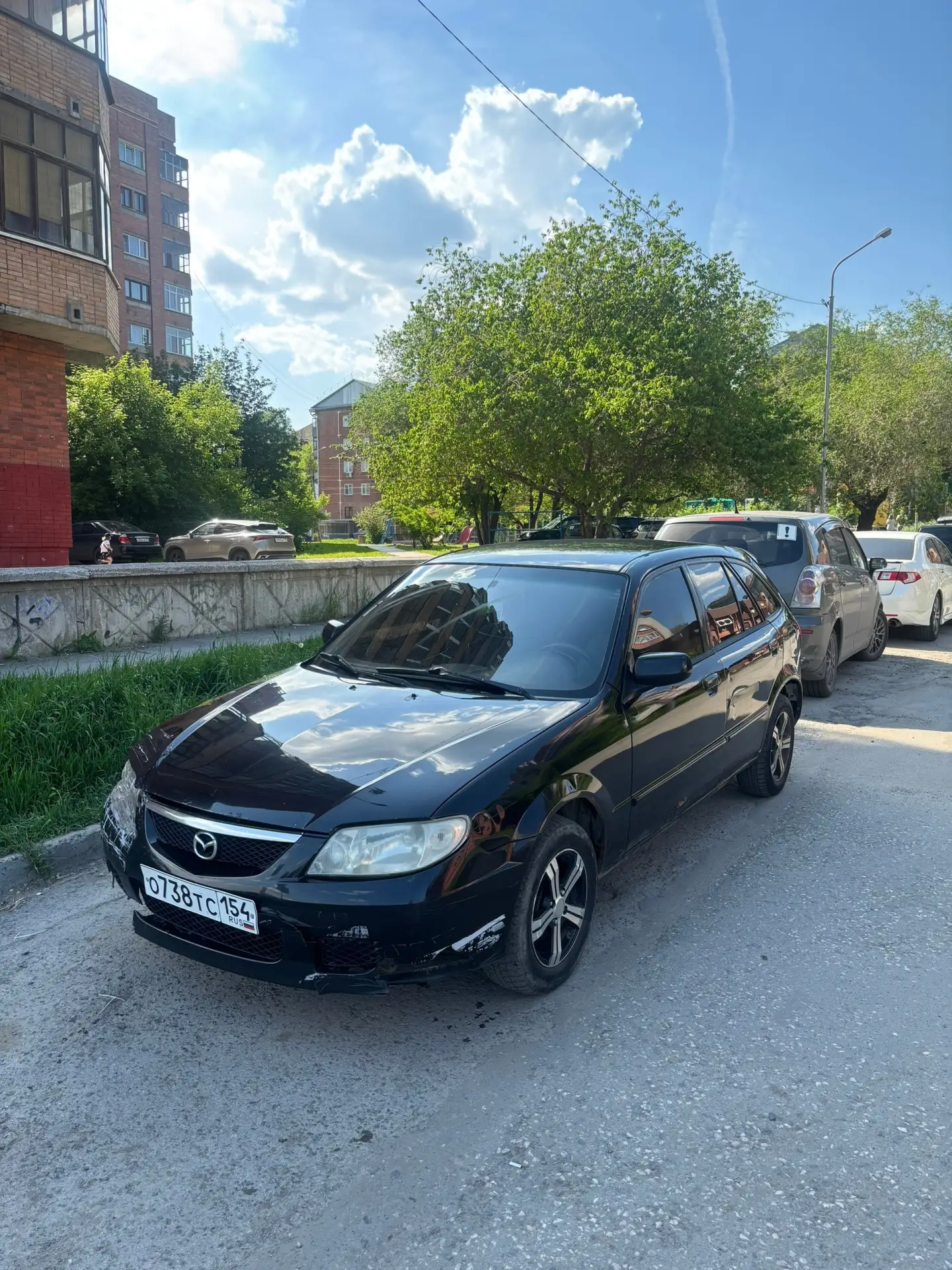 ам мазду 323 f 2001 года 
На полном уверенном ходу, езжу каждый день 
Из документов, птс, стс , дкп 