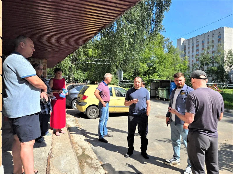 Иван Корниенко организовал выездную проверку по факту коммунальной аварии в жилом доме