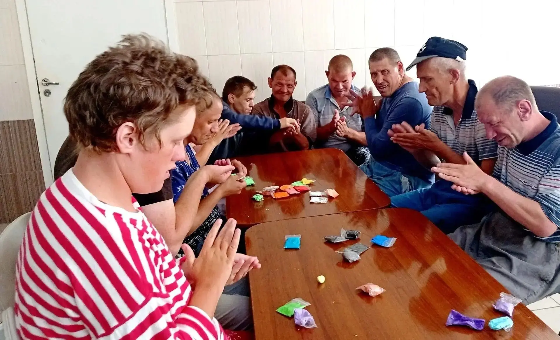 🏡❤️В нашем отделении прошёл тёплый и уютный день: начали с домашнего кинопросмотра — смотрели добры