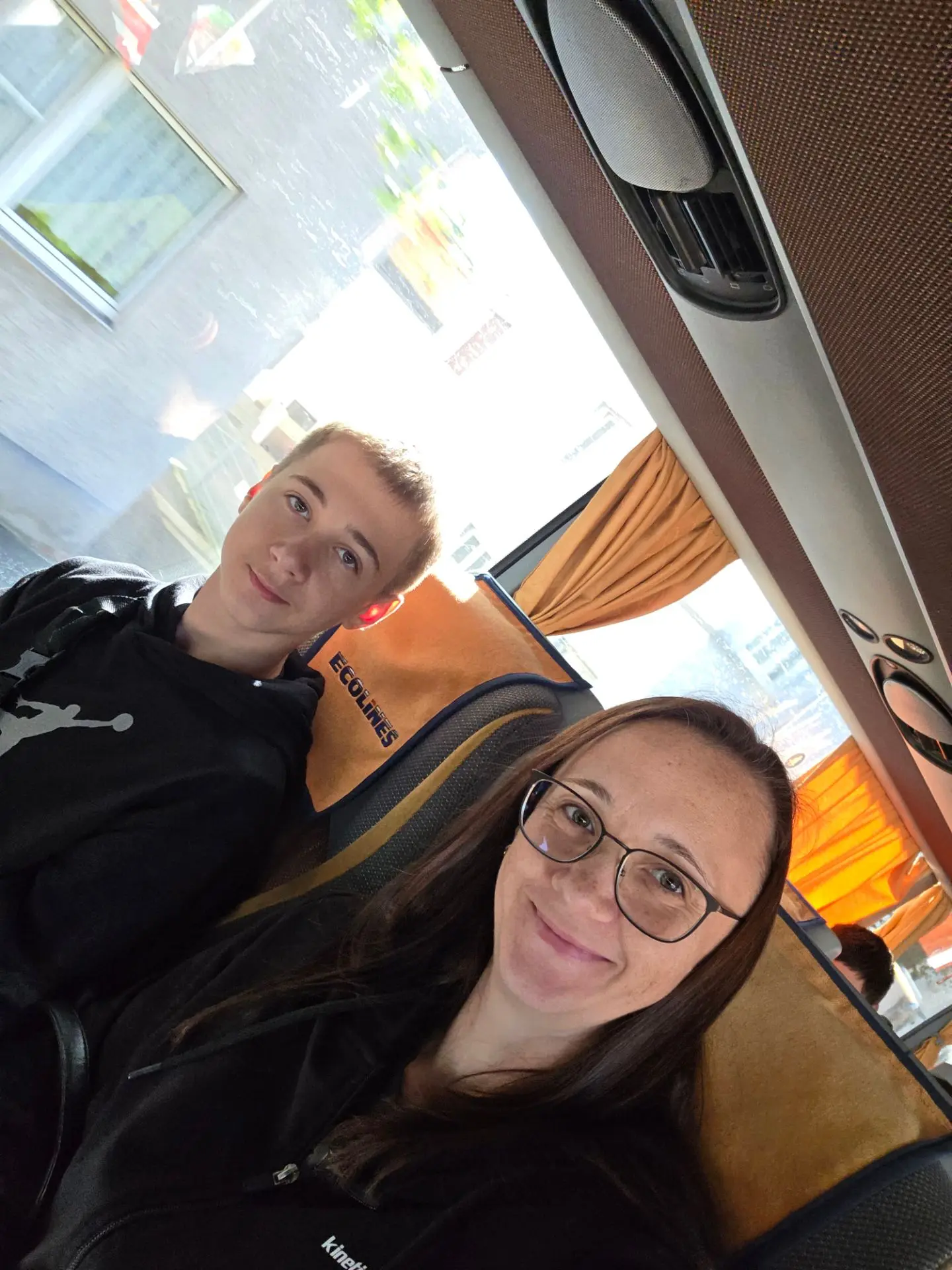 Ну всё мы в автобусе 🚌