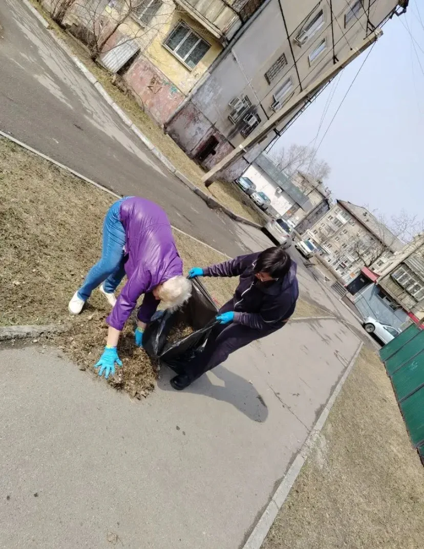 Время наводить чистоту! 
Весенняя санитарная пятница прошла у нас в детском саду
#чистыйкрай27#геНЕр