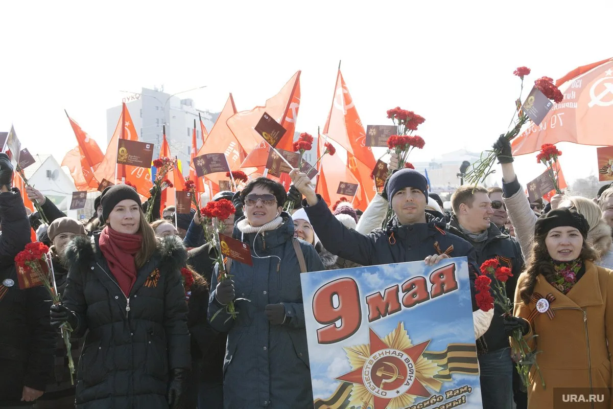 Надымчан позвали на праздничное шествие 9 Мая  Администрация начала прием заявок от трудовых коллект