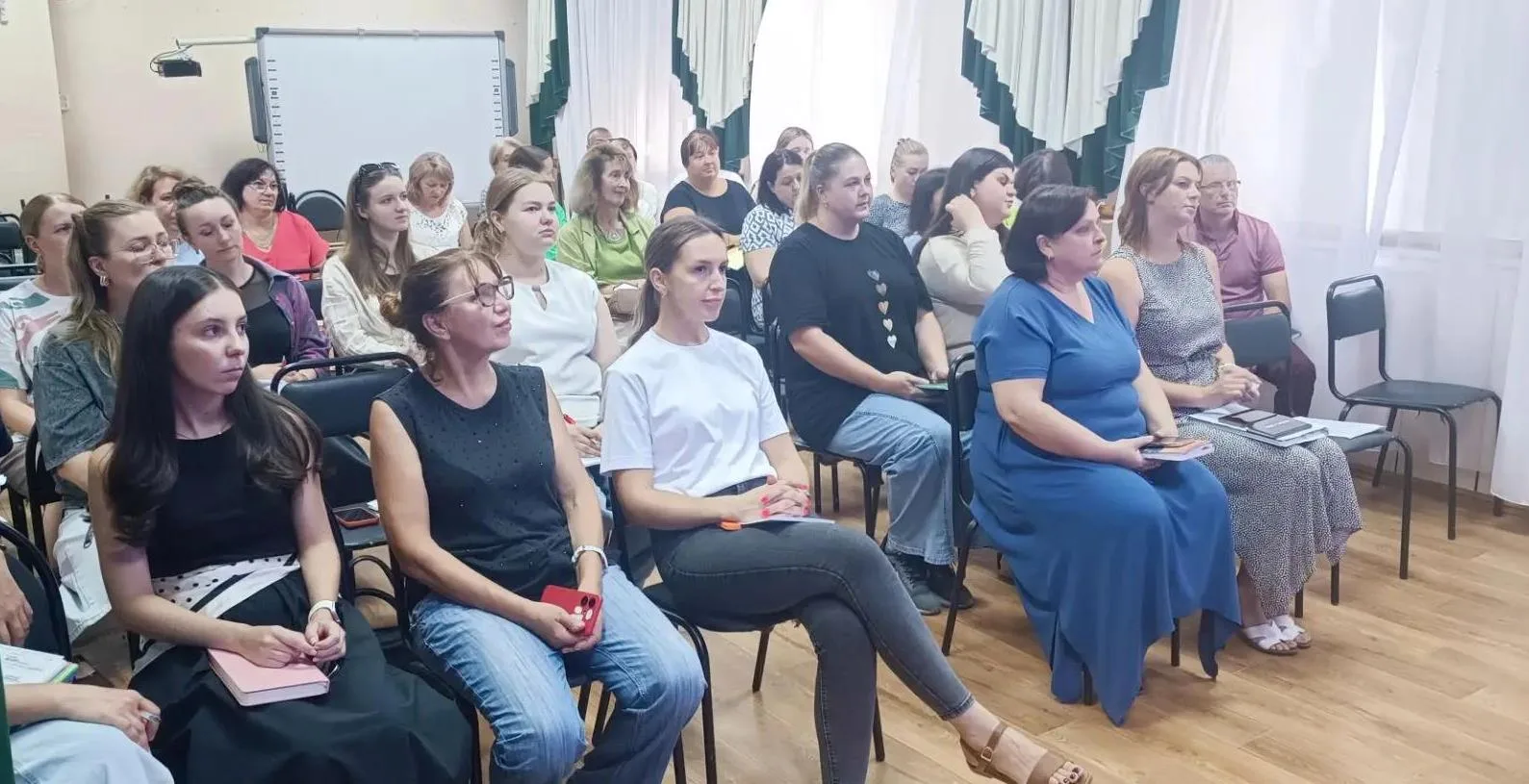 🎓 Августовский педсовет  в МБОУ гимназии «Интеллект»! 🎓