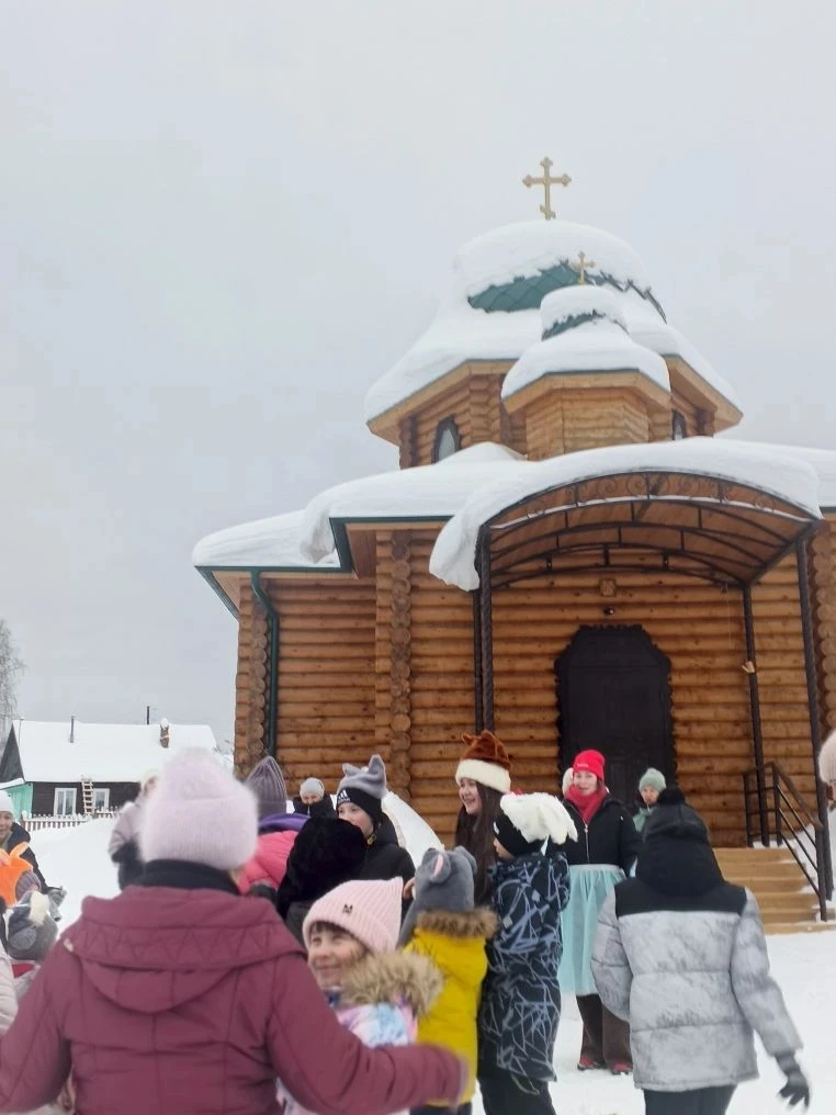 10 января 2026 года в поселке Мыс, на территории Храма, состоялась традиционная Школьна...