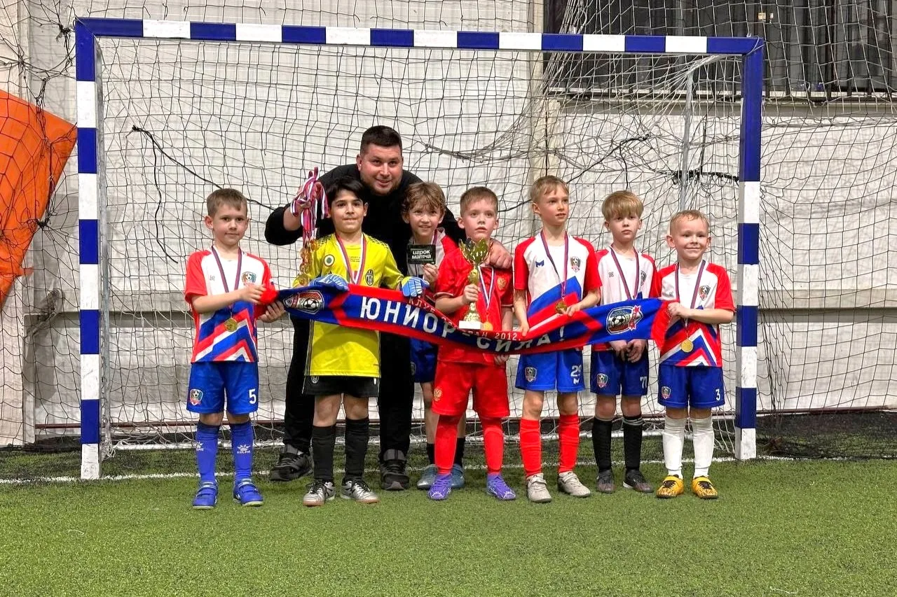 🏆 Золото, характер и настоящая команда!   📣 Сегодня у нас мощные спортивные новости! Ученики нашей ш