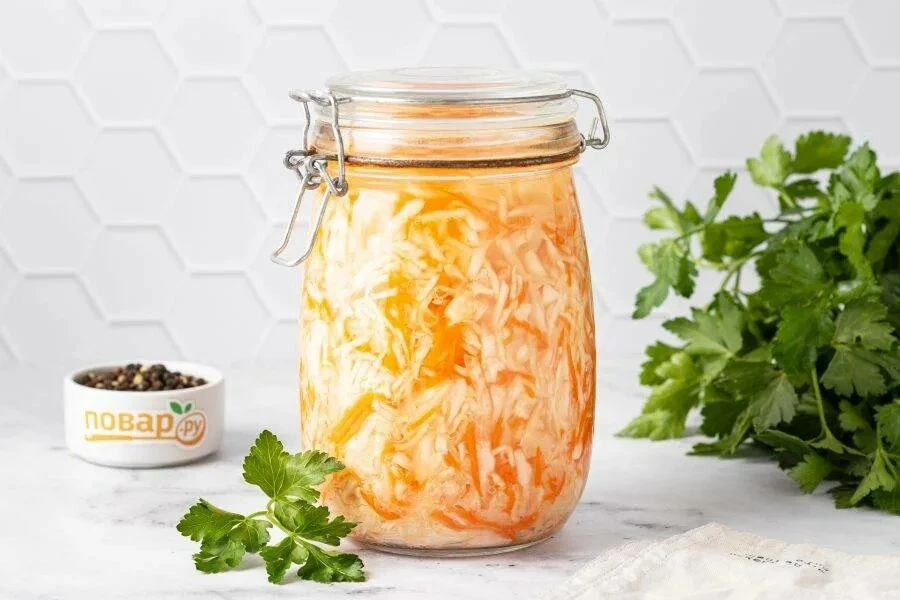 🔗 Что будет, если регулярно есть квашеную капусту? 🥬 
 
Квашеная капуста — продукт естественного б
