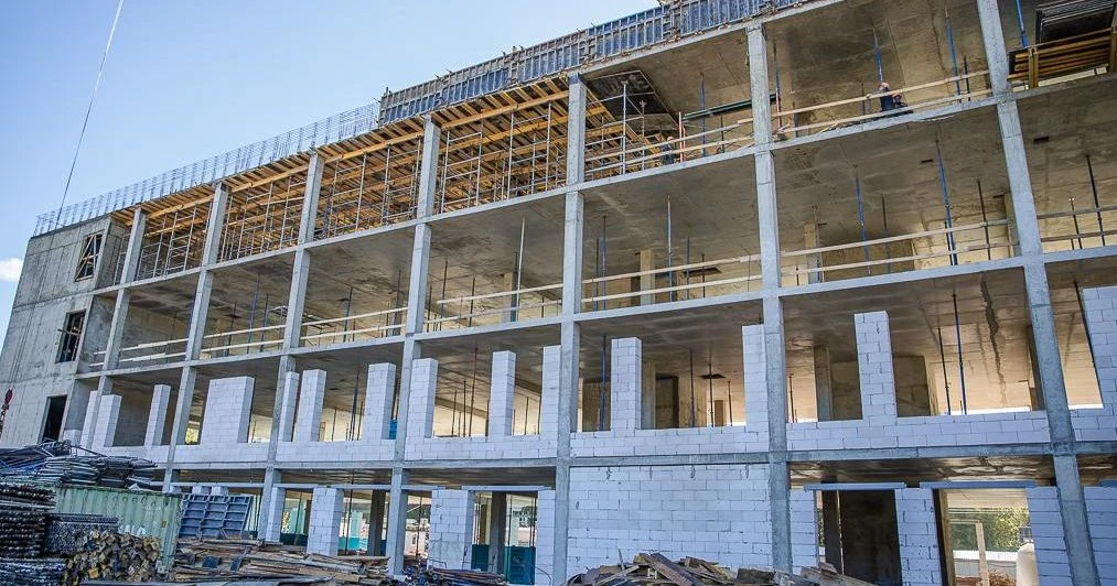 🏗️ Поликлиника в Звенигороде готова на 23%