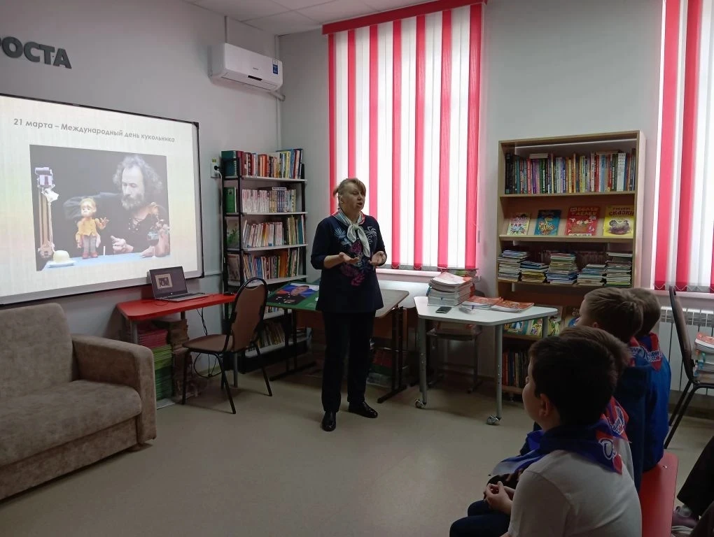 💜🦅 Орлята России 🎭 сотворили настоящее волшебство своими руками к Дню театра кукол! 🤩  Учащиеся 1"В"