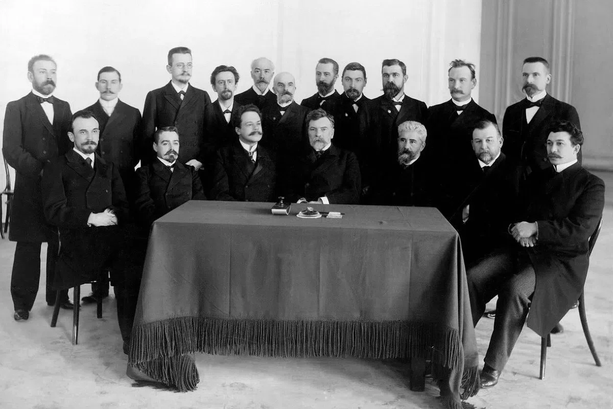 🏛 Первый Совет Политехнического института

После утверждения 2 мая 1902 года Положения о Санкт-Пете