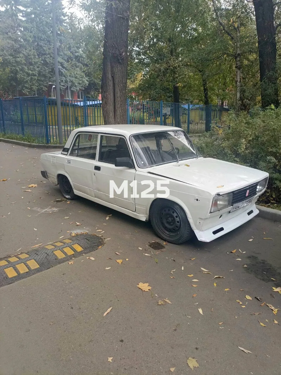 У соседа обнесли «Жигу» на Винокурова, 13к1. Украли мозги, ДМРВ, стартер, АКБ, порезали...