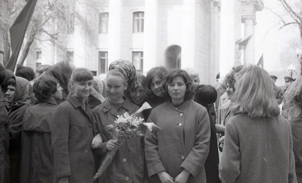 Это фото из архива родителей моей подписчицы Анны. Все они сделаны 17 апреля 1970 года,...