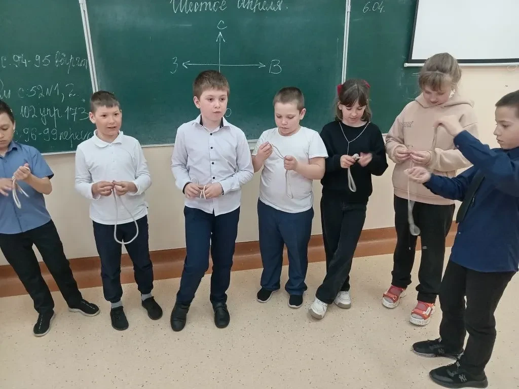 Юные туристы из объединения «Ручеёк» осваивают навыки выживания в природе!