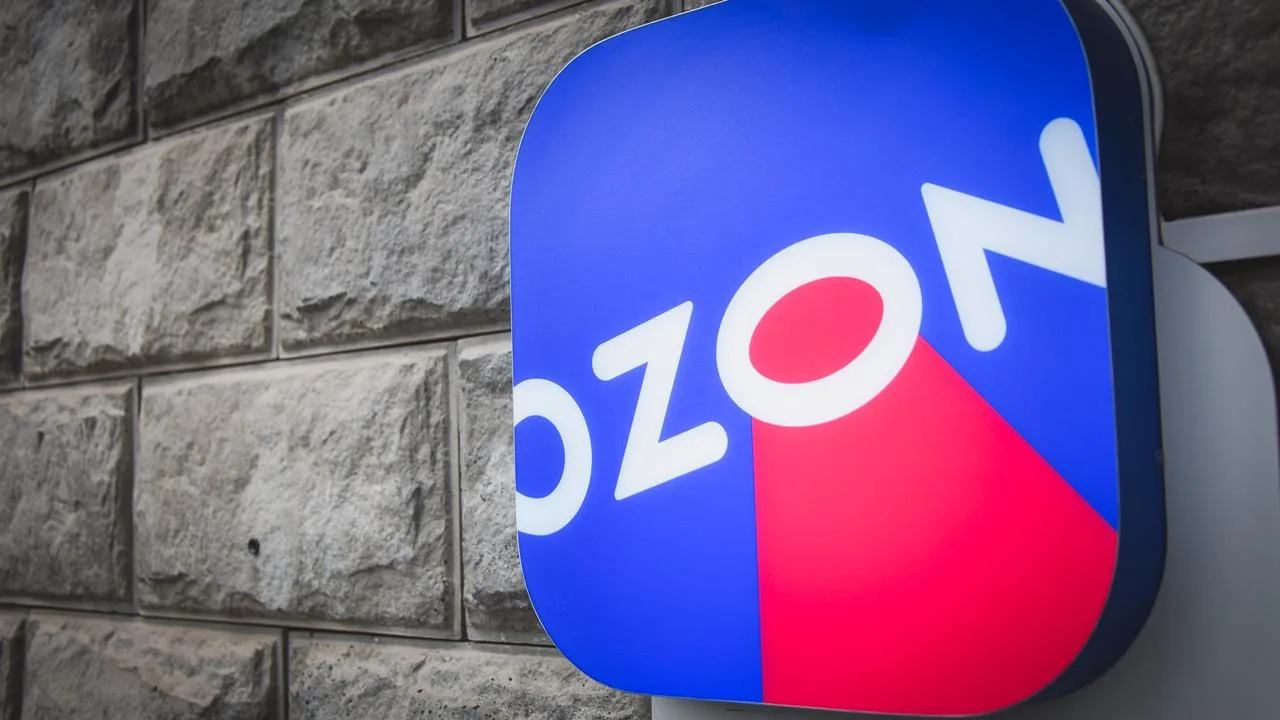 ⚡️Песков заявил о проработке мер поддержки после ударов по складам Ozon