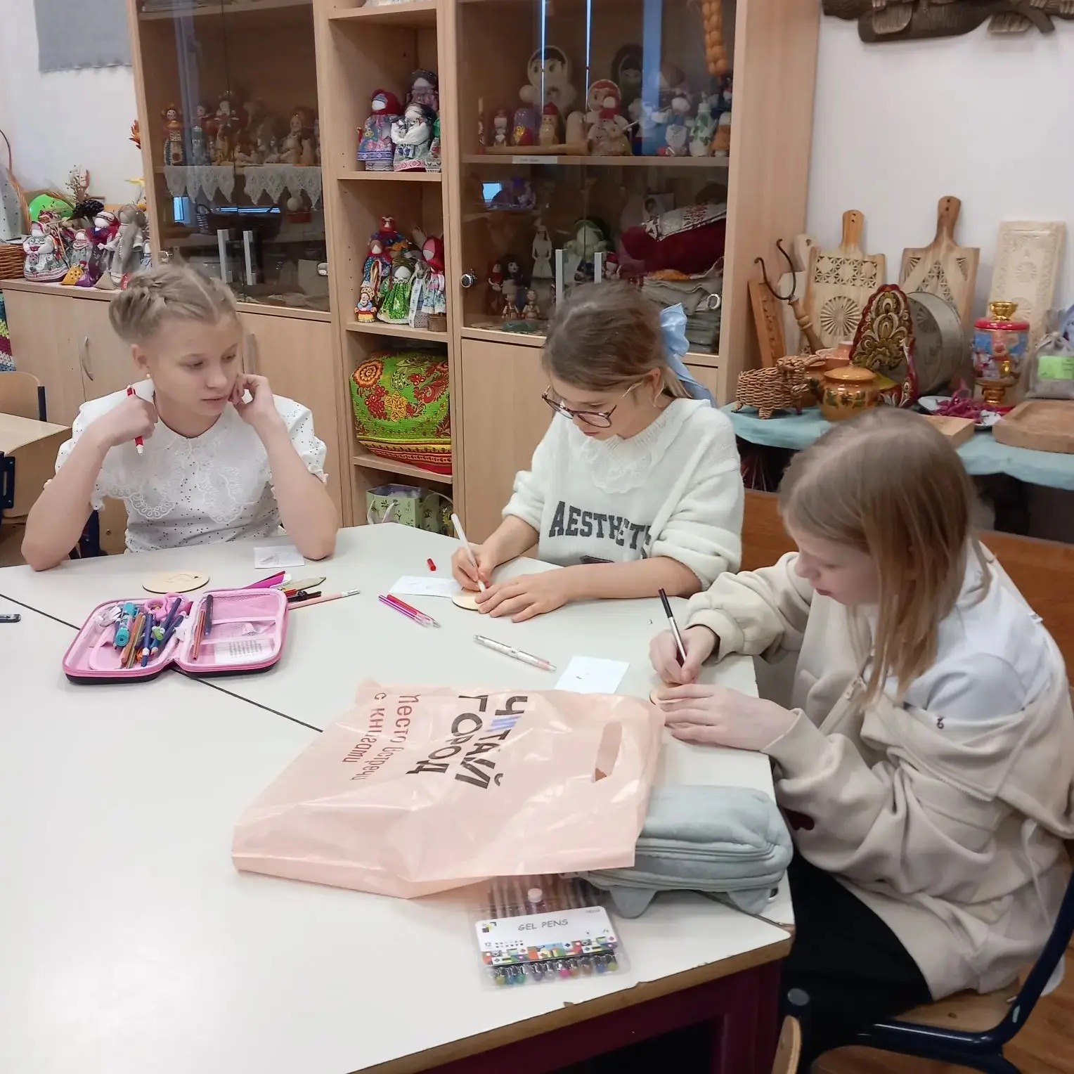 🎨 В рамках годового проекта «Душа России» для детей, родителей и молодых педагогов при непосредствен