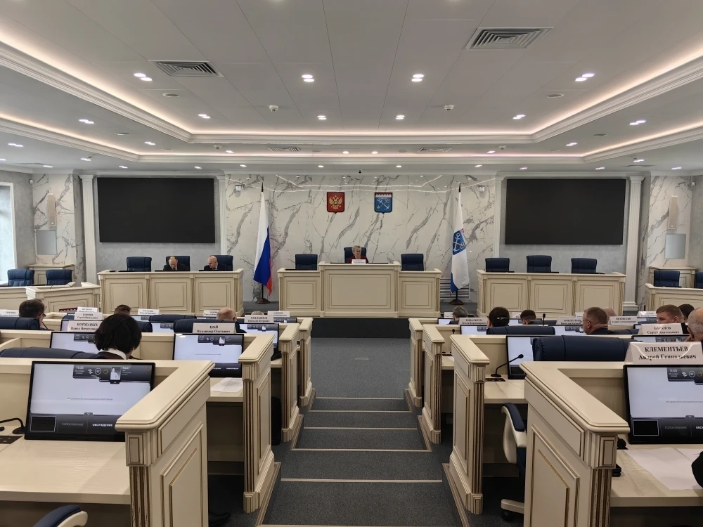Татьяна Бездетко возглавила фракцию «Единой России» в ЗакС Ленобласти