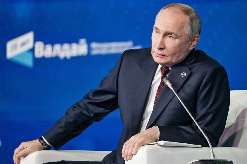 Путин заявил о готовности к переговорам на фоне продвижения армии. В Кремле подтвердили...