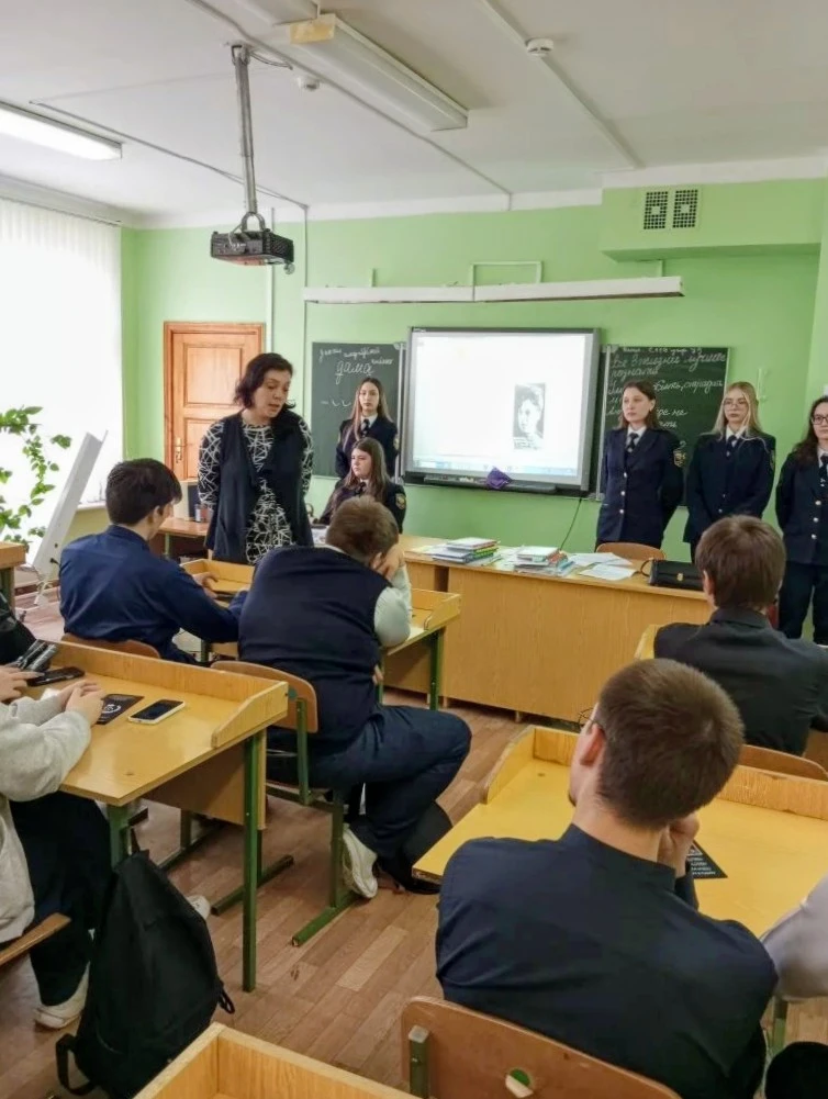 🤝Вчера состоялась встреча обучающихся 9- 11 классов с представителями Средне-Волжского института(фил