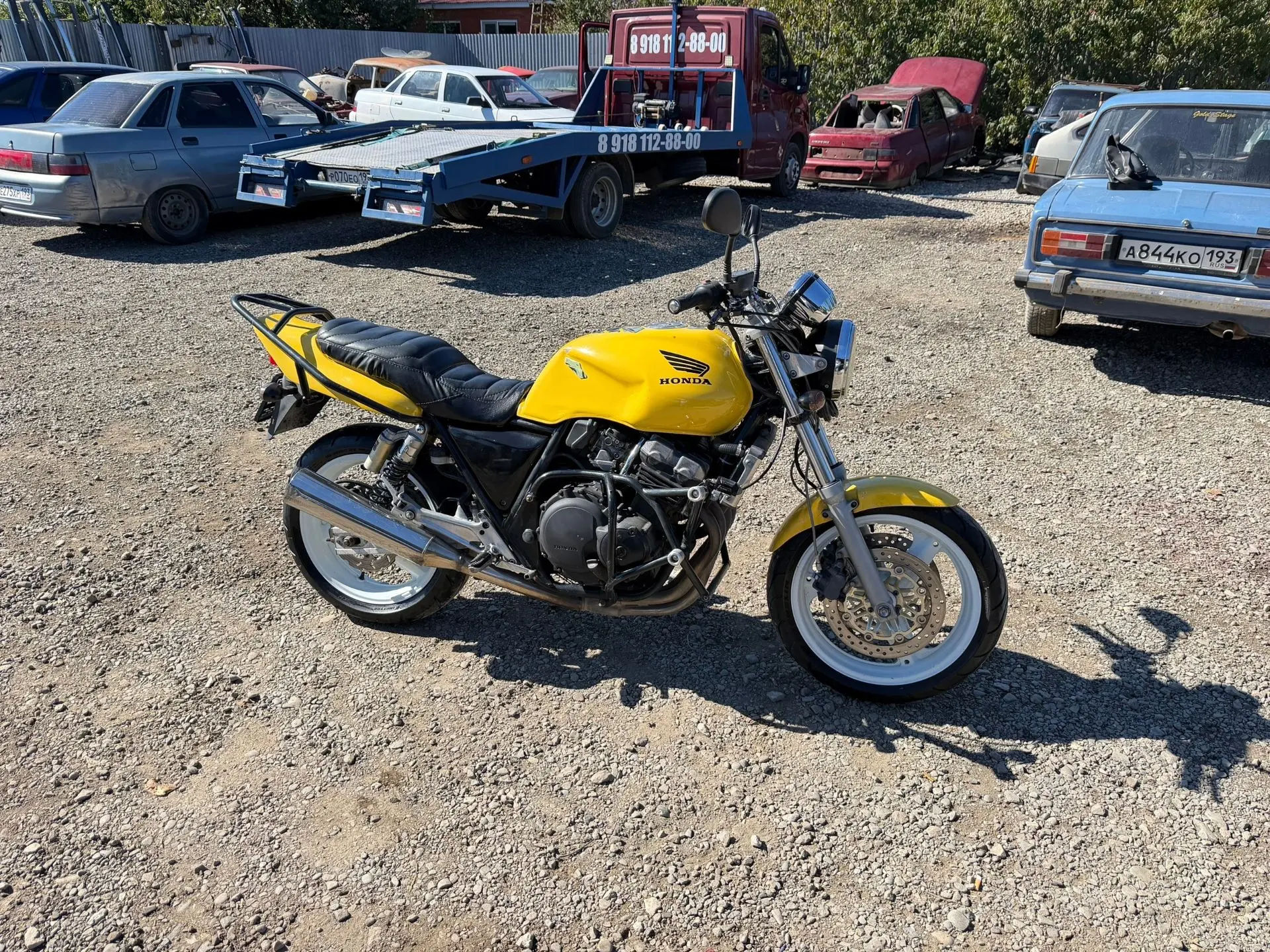 Продам HONDA CB400 1993 года в хорошем состоянии, мотор работает отлично, коробка не вы...