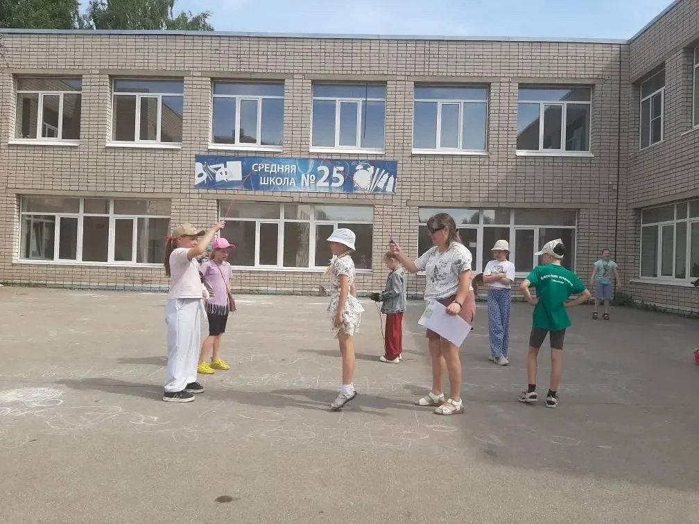 ЛЕТНИЙ ГОРОДСКОЙ ЛАГЕРЬ
День 9☀

Сегодня в гости к ребятам приезжал передвижной 3Д кинотеатр с увлек