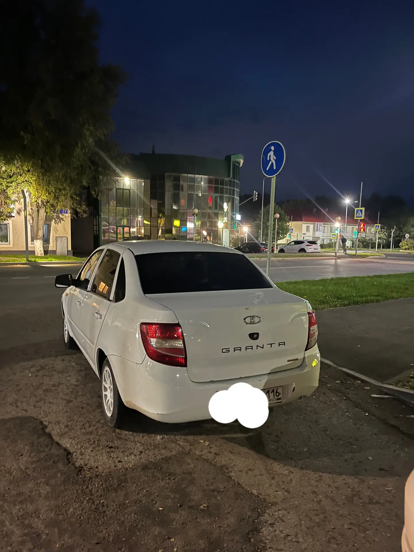 Анонимно Ты в своем уме?и как должны мамы с колясками проежать?🤦‍♀️🤦‍♀️🤦‍♀️