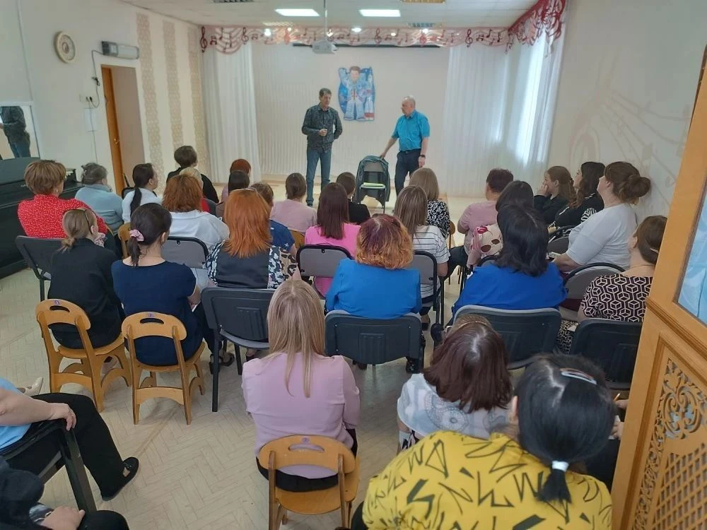В апреле мы начали цикл встреч с трудовыми коллективами города.   Уже состоялись встречи в нескольки