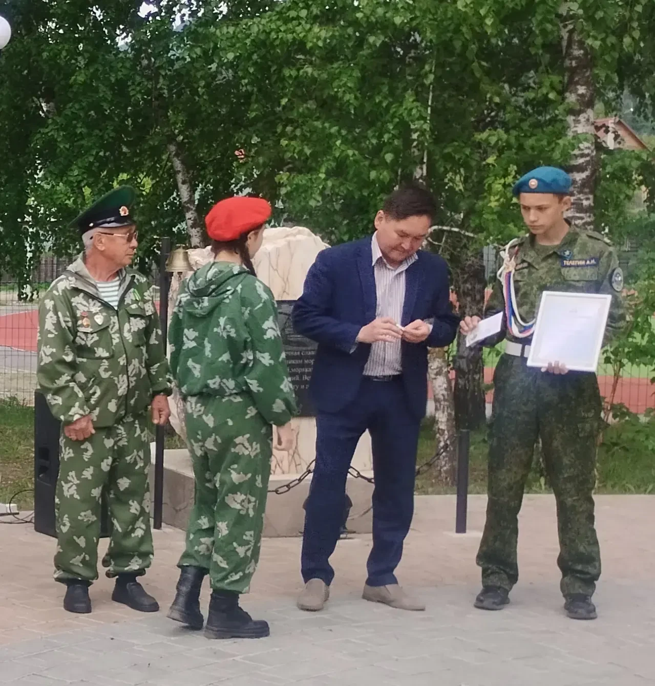28 мая у Мемориального комплекса, установленного в память воинам, погибшим в локальных ...