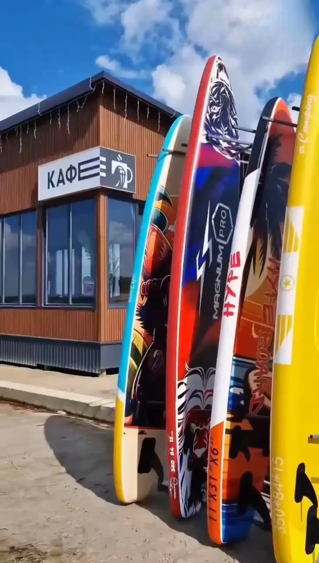🏄‍♀️ На Ямале сапбордистов обязали быть в жилетах на воде

🦺 Теперь плавание на сапах и прочих пар